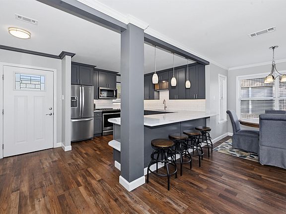 4th image of 1201 Airport Rd APT B8