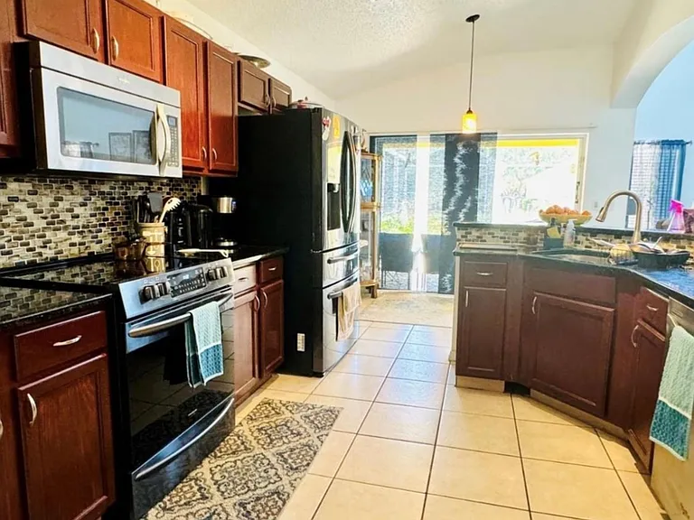 1708 Clubhouse Cv — Photo 8