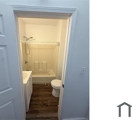 2 bed, 740 sqft, $1,200 — Photo 3