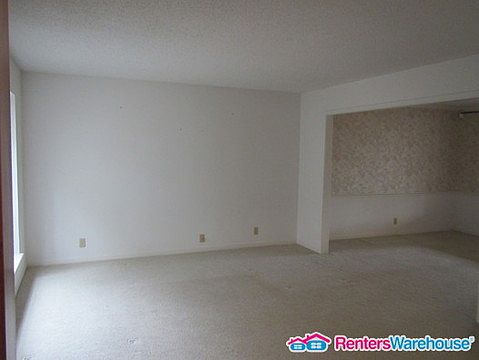 4th image of 10501 Weller Dr