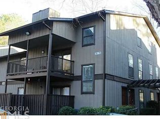 706 River Run Dr, Sandy Springs, GA 30350