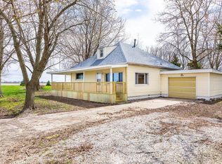 1000 E Pearl St, Staunton, IL 62088