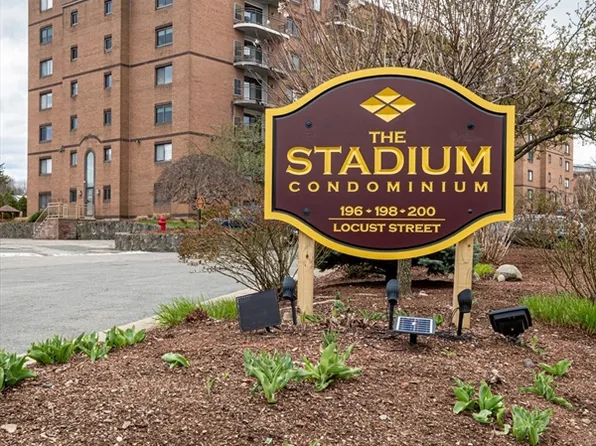 198 Locust St APT 608, Lynn, MA 01904