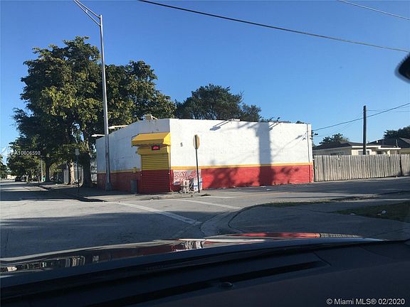 5th image of 6952 NW 18th Ave