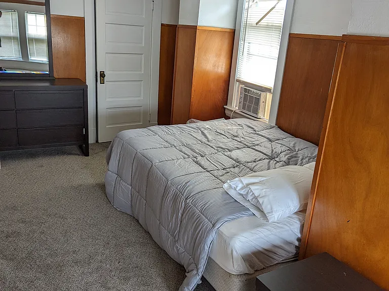 10918 Ashbury Ave — Photo 18