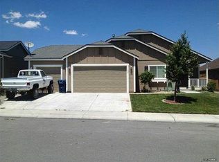 665 Canary Cir, Fernley, NV