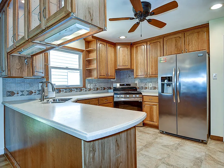 309 Beck St — Photo 13