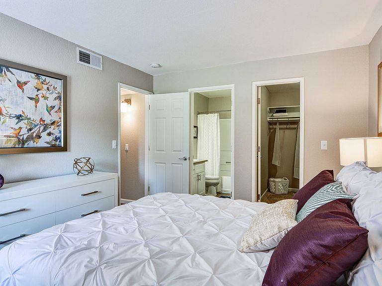 Portofino Apartment Homes Apartment Rentals Pittsburg