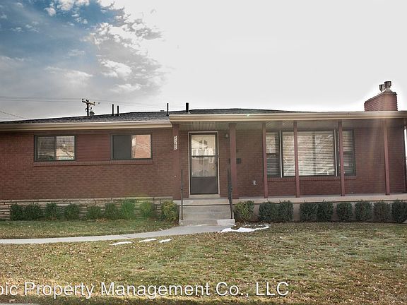 2nd image of 2362 E Blaine Ave