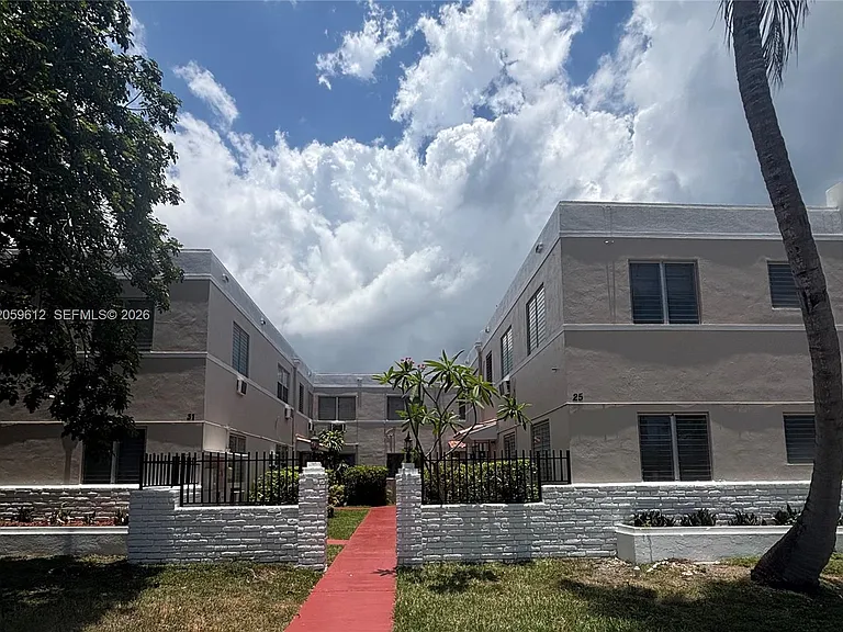 31 Navarre Ave #9 — Photo 7