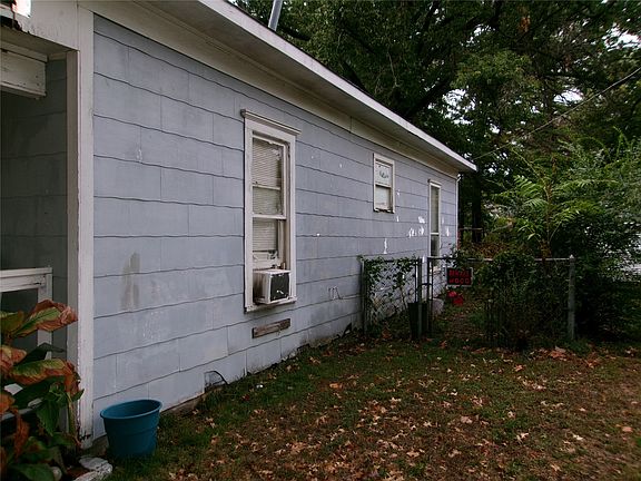 18th image of 707 Galveston St