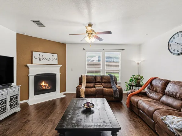 820 Lake Sierra Way, Little Elm, TX 75068