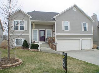2343 W Elizabeth St, Olathe, KS 66061