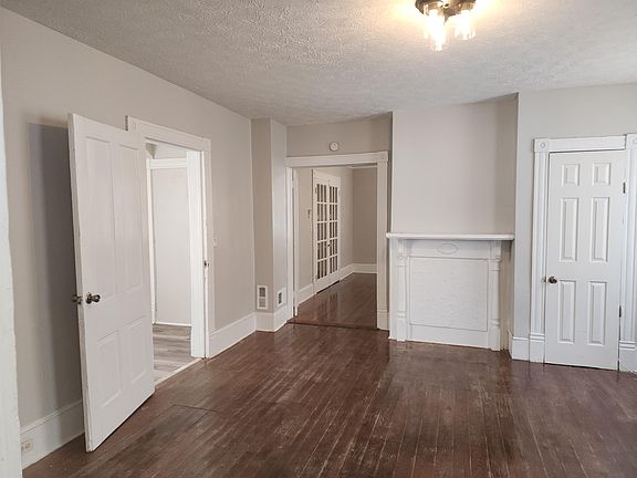 4th image of 1405 Oakdale Ave #A