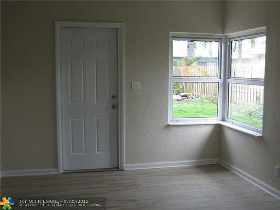 5th image of 1728 NE 20th Ave