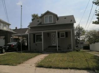 517 Cross St, Peru, IL 61354