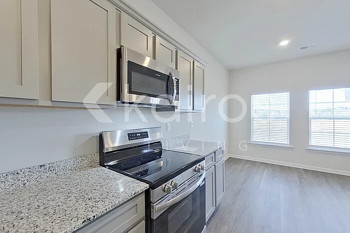 2097 Banyon Cir — Photo 8