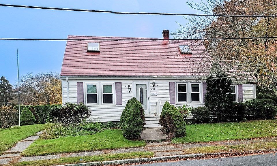 1st image of 226 Matthew St