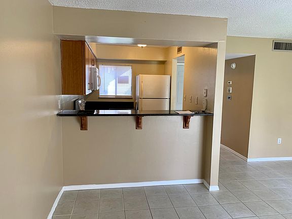4th image of 179 Scottsdale Sq #179