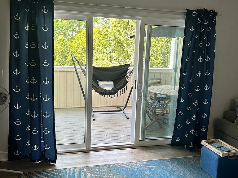 180 Ashworth Ave #104 — Photo 11