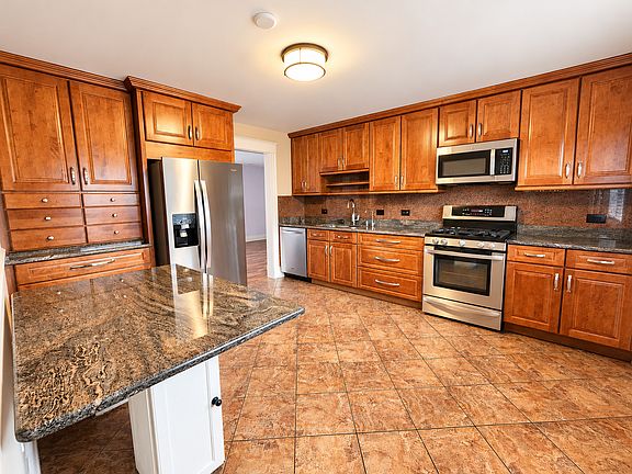 2nd image of 5218 N Delphia Ave Unit 309