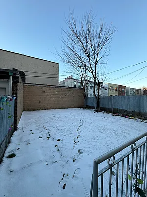 Rented by ABCO Commercial Properties, LLC | media 52