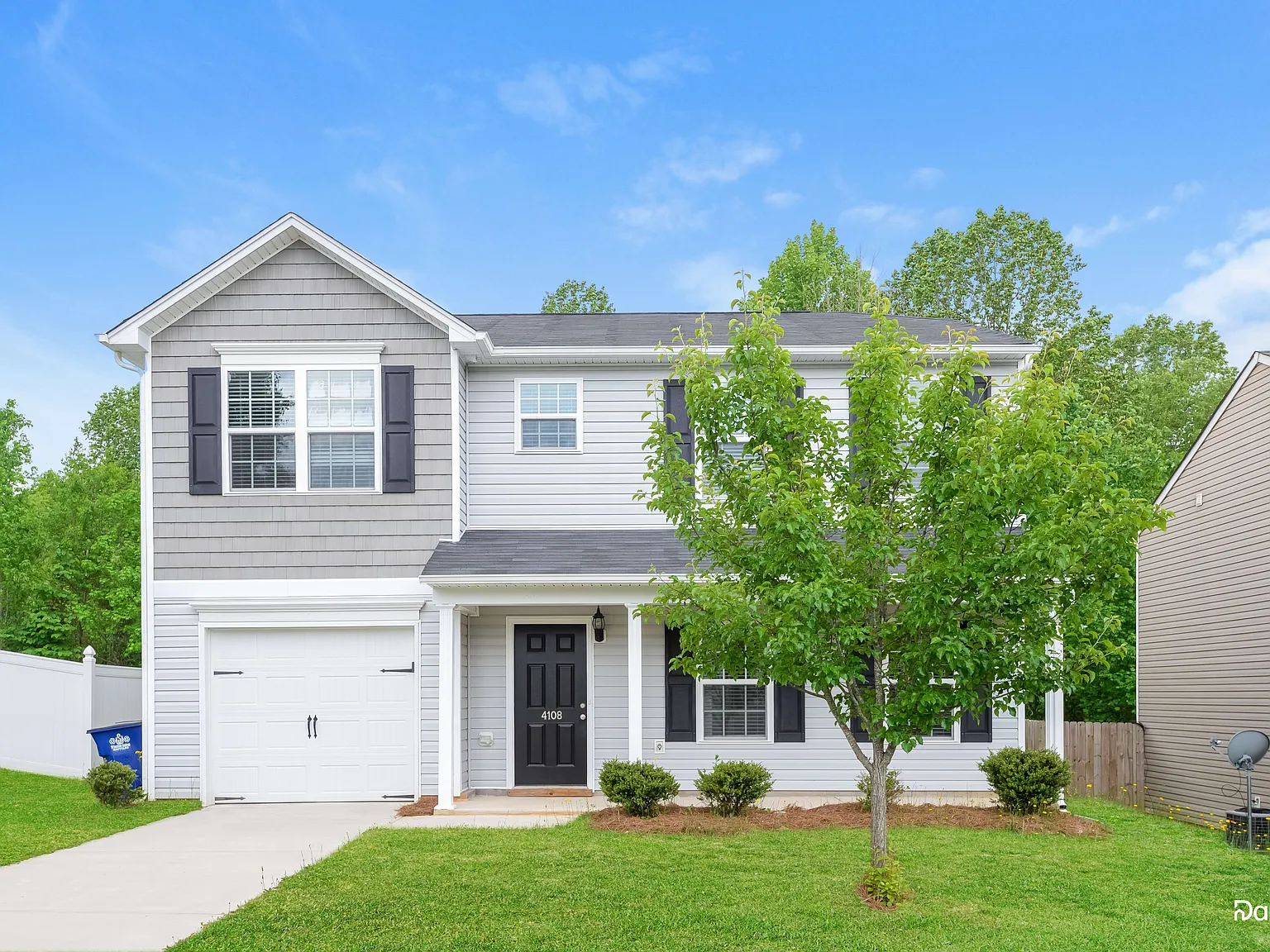 4 bed, 3.0 bath, 2007 sqft, $1,910 — Photo 1