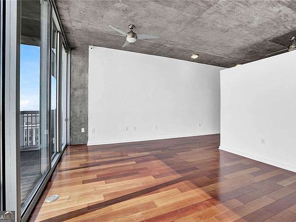 5th image of 3324 Peachtree Rd NE #2507
