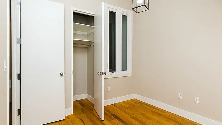 Rented by Nooklyn NYC LLC | media 27