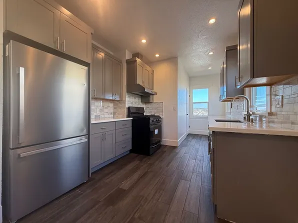 Newly Renovated Upper Unit Bright 3BD / 1.5BA, 1052 Jamestown Ave, San Francisco, CA 94124