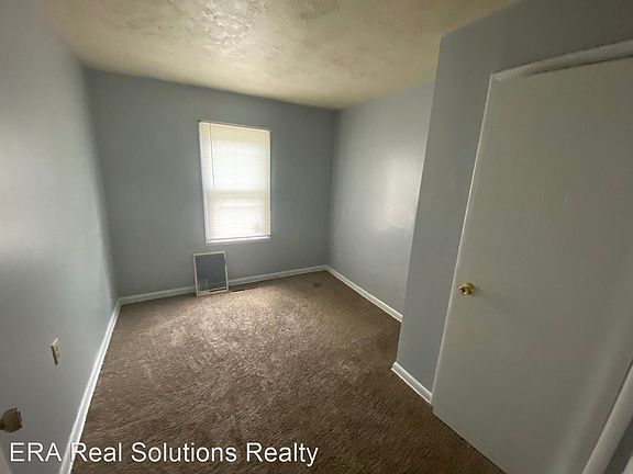 5th image of 2631 S 6th St #2633