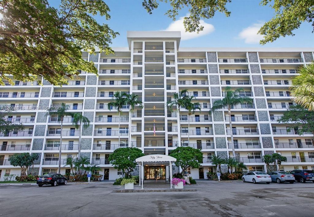 2900 N Course Dr APT 905, Pompano Beach