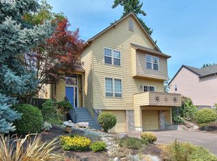 12065 SW Winterhawk Ln, Beaverton, OR 97007