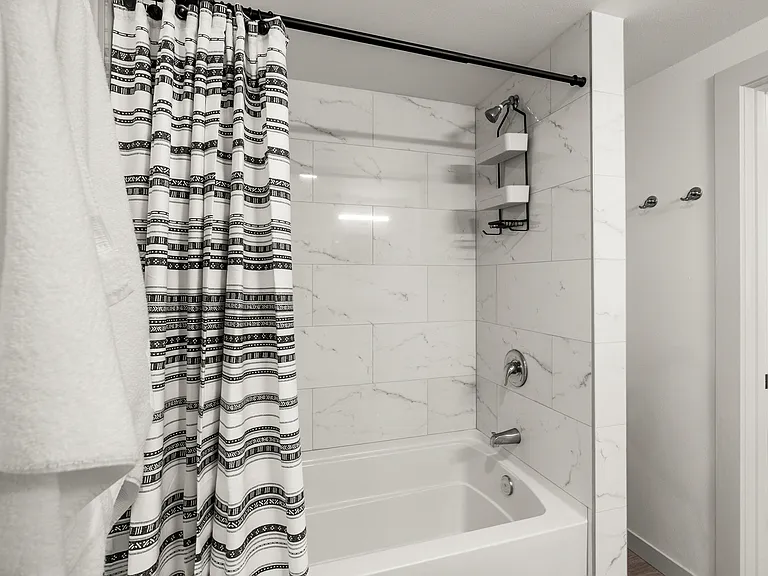2 Bedroom Furnished 2 Bedroom Furnished
