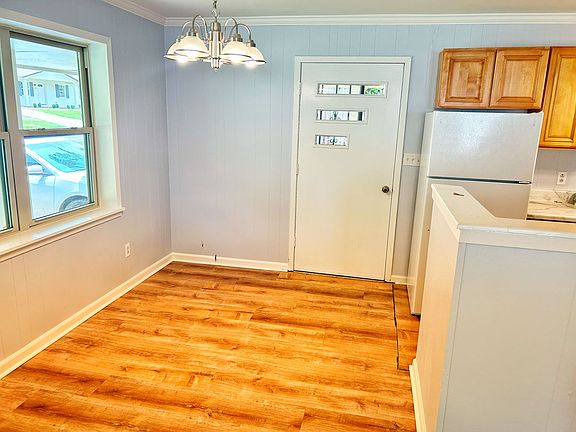 3rd image of 1711 Burney Branch Dr