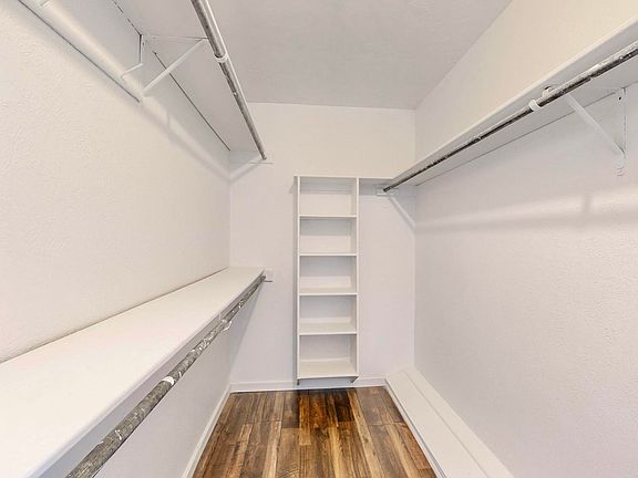 4th image of 3965 Singleleaf Ln