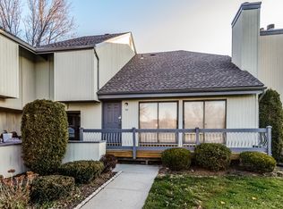 52 Woodhill St #189, Somerset, NJ 08873