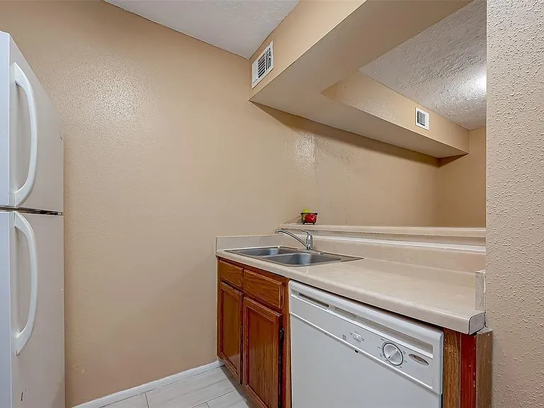 10555 Turtlewood Ct #1109 — Photo 15