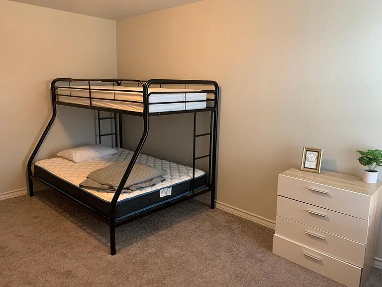 12100 Cimaizon Dr — Photo 9