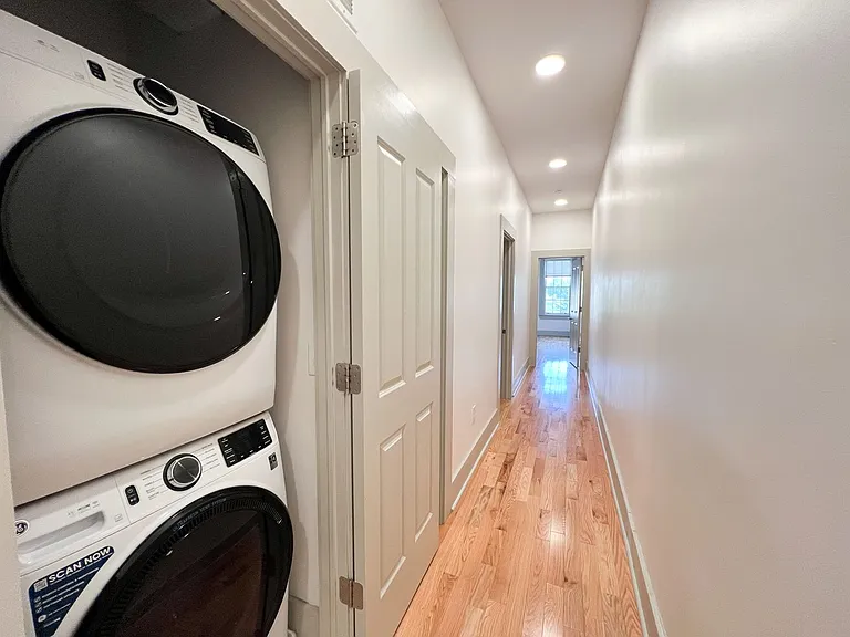 1338 Main Street — Photo 14