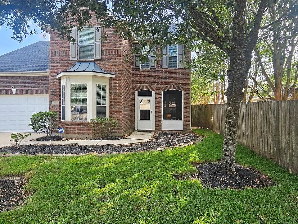 1st image of 19323 Countrymeadow Ln