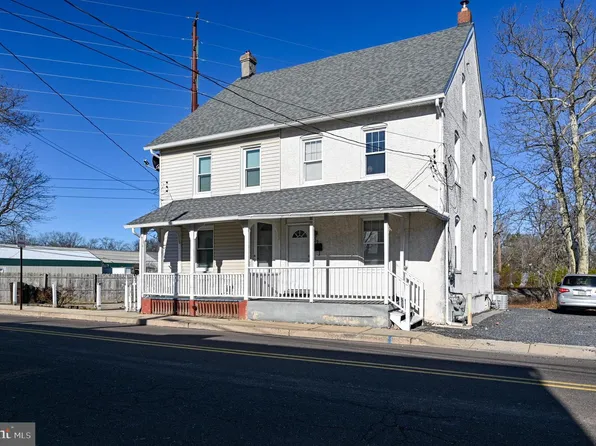 29 W Vine St, Hatfield, PA 19440