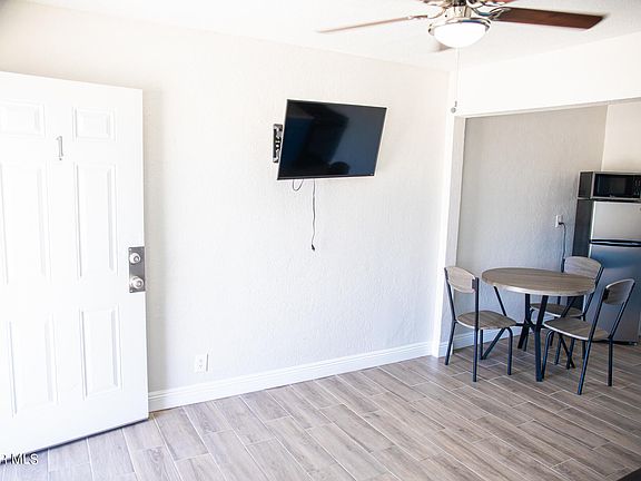 4th image of 4030 Taylor Ave