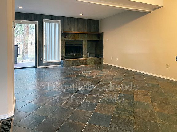 2nd image of 550 Manor Ct APT C