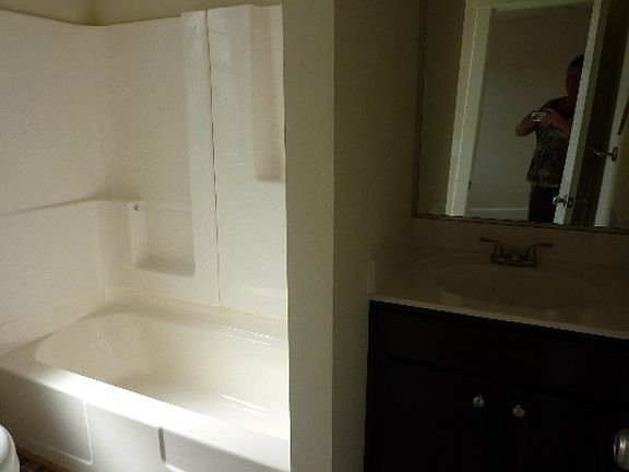 5th image of 1248 Westover Ave APT 11
