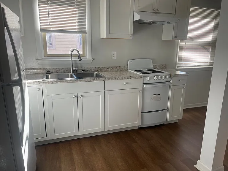 Chestnut Street Apartments — Photo 5