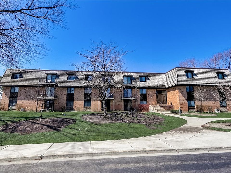 1st image of 3 Oak Creek Dr APT 3403