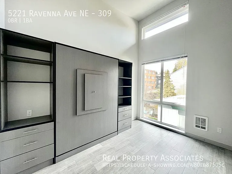 5221 Ravenna Ave NE — Photo 22