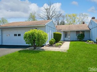38 Haddon Rd #B, Monroe Township, NJ 08831