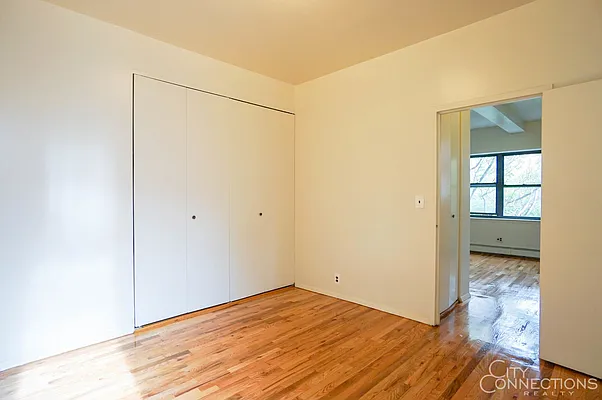 Rented by City Connections Realty | media 10